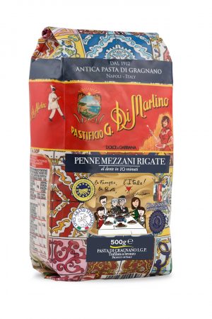 Penne mezzane rigate DM Dolce&Gabbana. The best Italian durum wheat semolina. 100% Italian durum wheat. High digestibility.