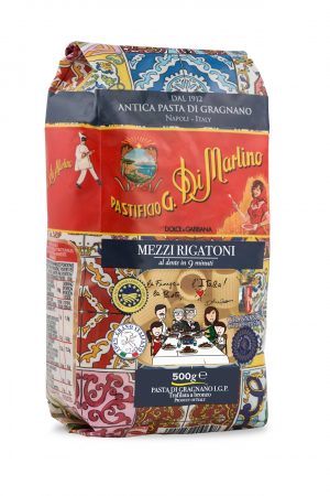Mezzi rigatoni Di Martino Dolce&Gabbana. The best Italian durum wheat semolina. 100% Italian durum wheat. High digestibility.