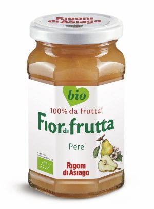 Rigoni organic pear jam. Made with the best pears from organic Italian farming. Perfect with soft cheeses and as a filling for desserts.