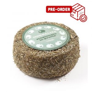 Salcis pecorino di grotta. Cheese produced with local milk. Once ripened it is stored wrapped in a layer of straw or hay.