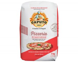 Caputo Pizzeria '00' flour. Ideal flour for well-hydrated, light and perfectly leavened doughs. Recommended for the classic Neapolitan pizza.