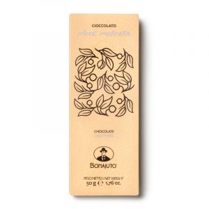 BONAJUTO NUTMEG CHOCOLATE BAR 12x50g. The elegant flavour and irreverent characteristics of nutmeg meet cocoa to give life to a fragrant chocolate bar.
