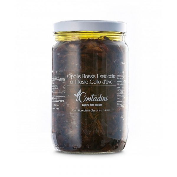CIPOLLE ROSSE ESSICATE MOSTO 2x1.6kg. Carefully processed and macerated in the cooked grapes to preserve its crunchiness and all organoleptic properties.