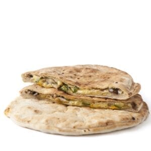 Vegetarian focaccia 6x360g. Naturally leavened vegetarian focaccia, baked on stone, filled with mozzarella, tomato, courgette, aubergines and peppers.