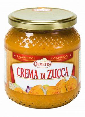 DEMETRA PUMPKIN CREAM 580g JAR. Creamed pumpkin prepared according to an old mountain recipe. Ideal for squash gnocchi, risottos, filling for tortellini and for pasta dishes in general. Excellent for sweet pies, pizza toppings and baked pastries.