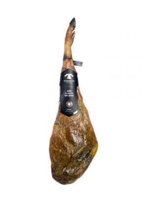 TORREON IBERICOS 100% JAMON DE BELLOTA 8kg. It comes from a 100% Iberian pig that has been raised in freedom and fed on acorns.