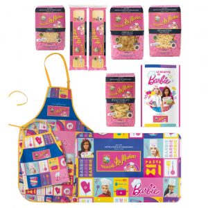 The Barbie tin box with apron includes: 6 x Packs of PGI Gragnano pasta 2 x Apron Barbie (adults + children) 1 x Recipe Booklet made in collaboration with the Department of Experimental Medicine of the University of Campania Luigi Vanvitelli